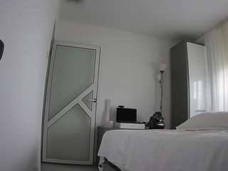 voyeurcam charmhellen kitchen